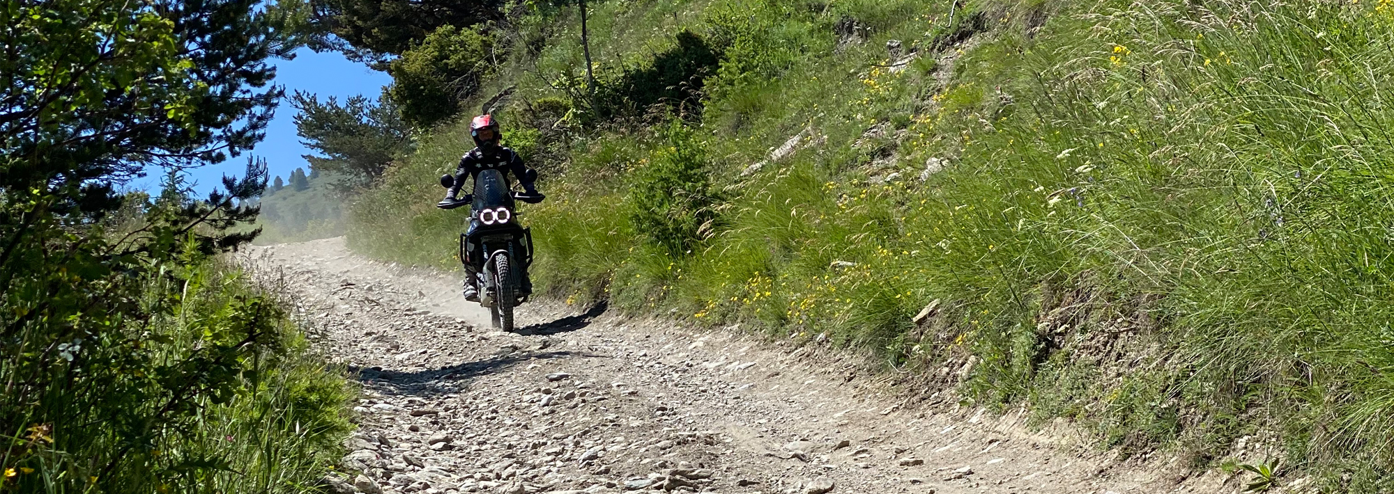 ervaringsdeskundige Ducatim over adventure reizen op de motor
