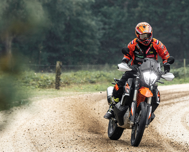 van avontuur naar avontuur met ktm